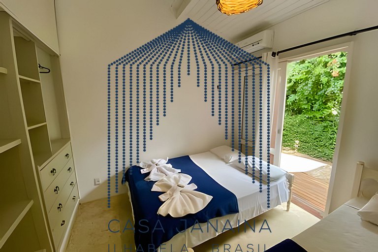 Quarto em casa beira-mar c/ piscina - Ilhabela