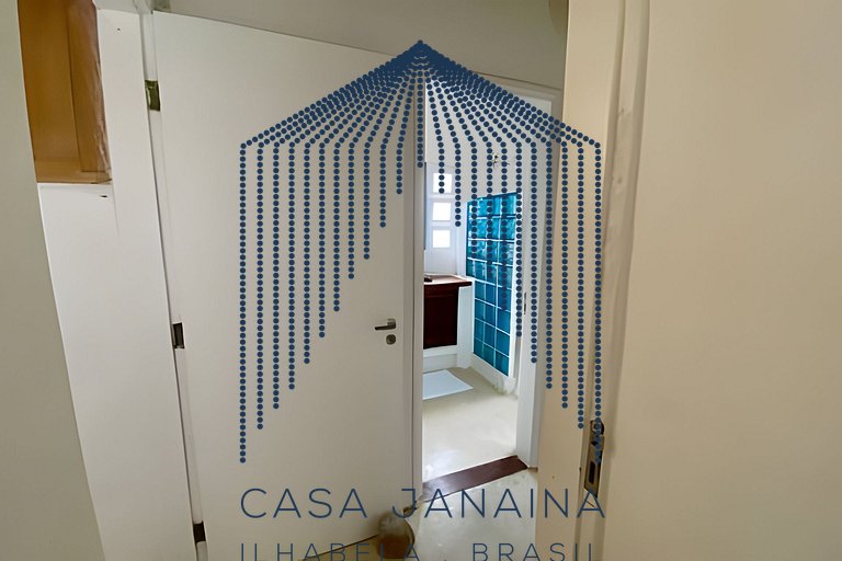 Quarto em casa beira-mar c/ piscina - Ilhabela